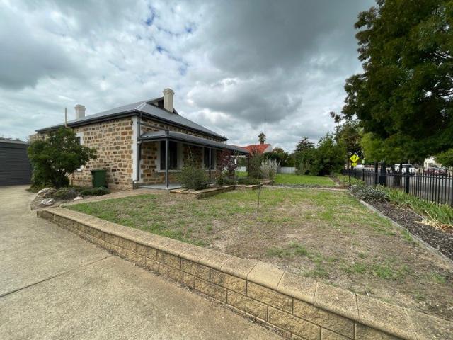 House for rent in Clare, South Australia