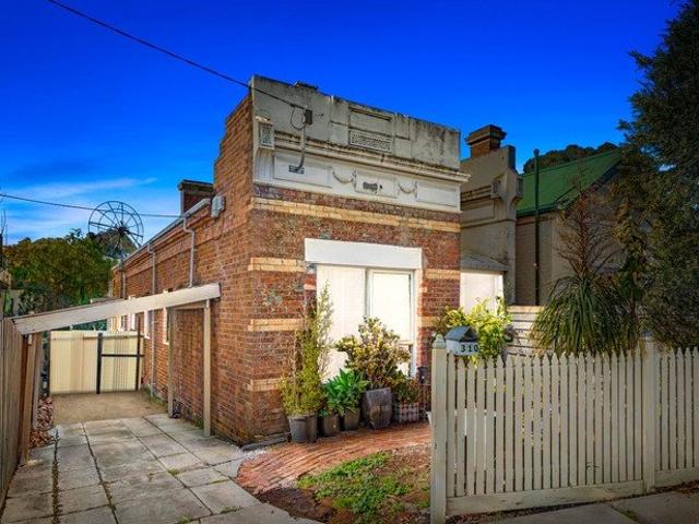 House for rent in Essendon, Melbourne