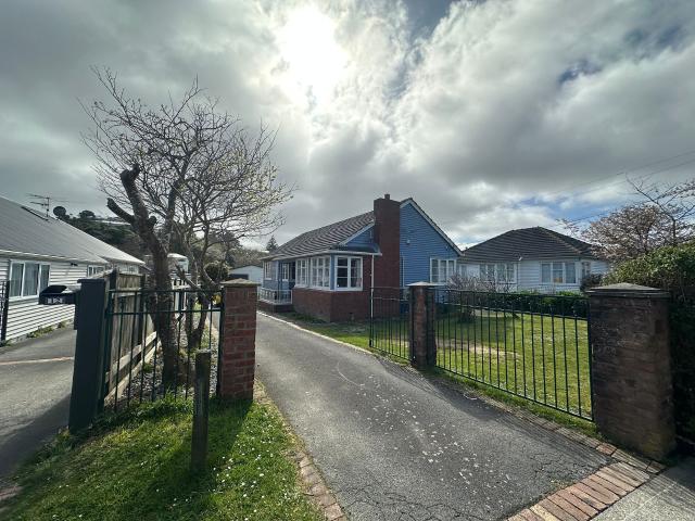 House for rent in Raroa, Wellington