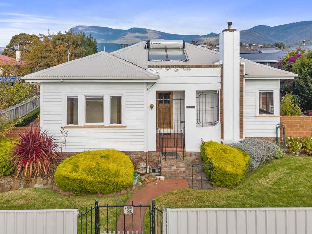 House for sale in Montrose