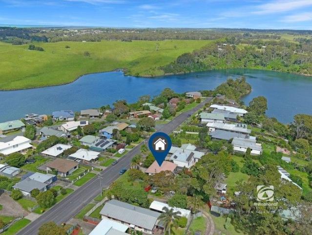 House for sale in Lakes Entrance, Victoria