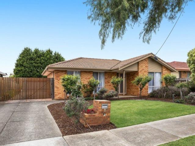 House for sale in Mill Park, Melbourne