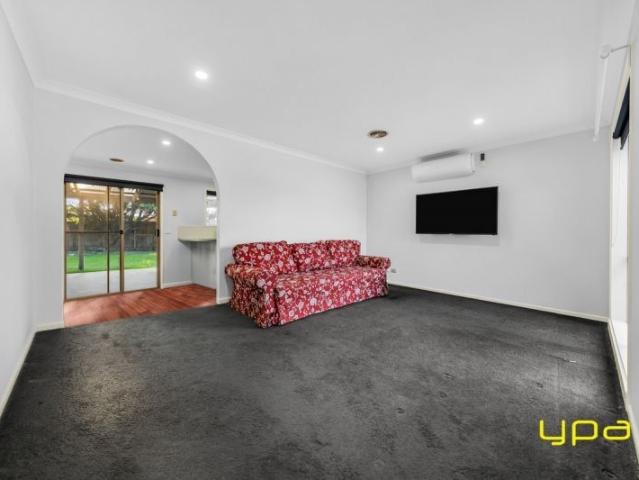 House for rent in Cranbourne West, Melbourne