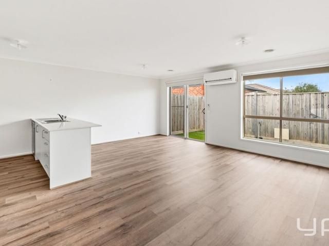 House for rent in Wynbrook, Melbourne