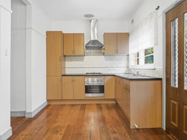 House for rent in Mont Albert North, Melbourne