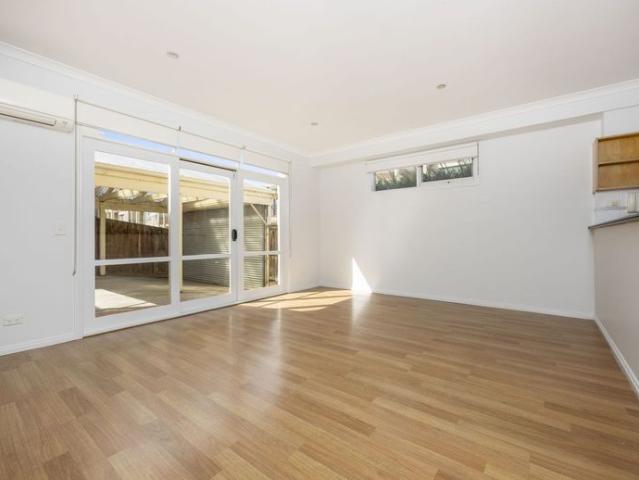 Townhouse for rent in Brunswick East, Melbourne
