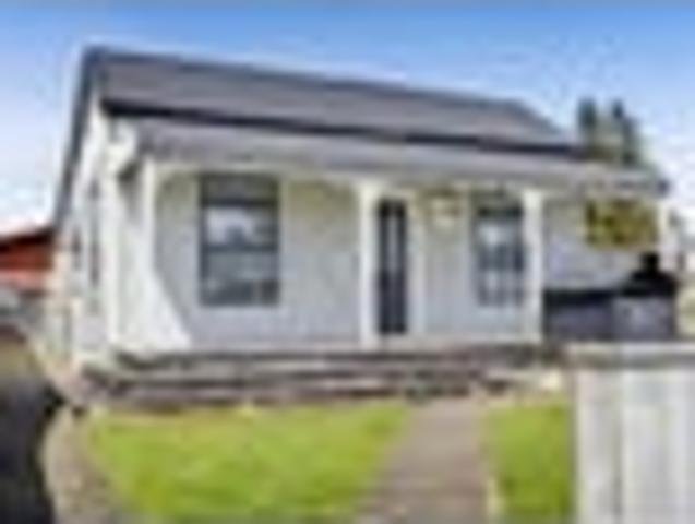 House for sale in Inglewood, New Plymouth District