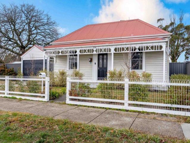 House for rent in Ballarat East, Ballarat
