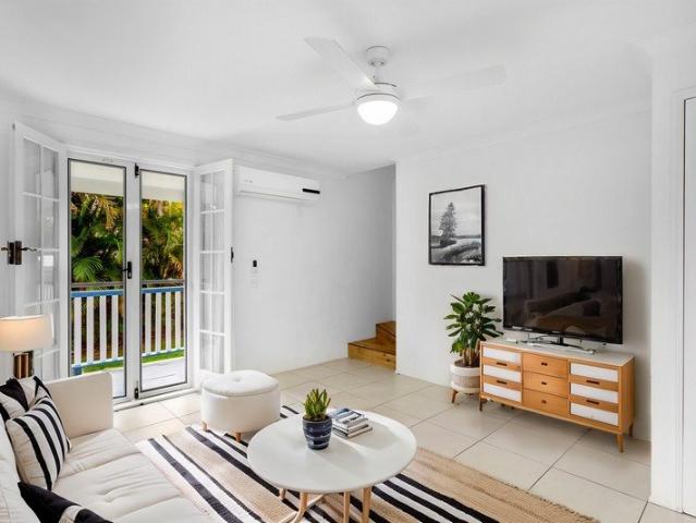 Duplex for rent in Labrador, Gold Coast City