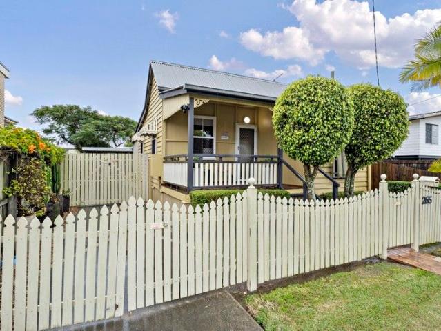 House for sale in Zillmere