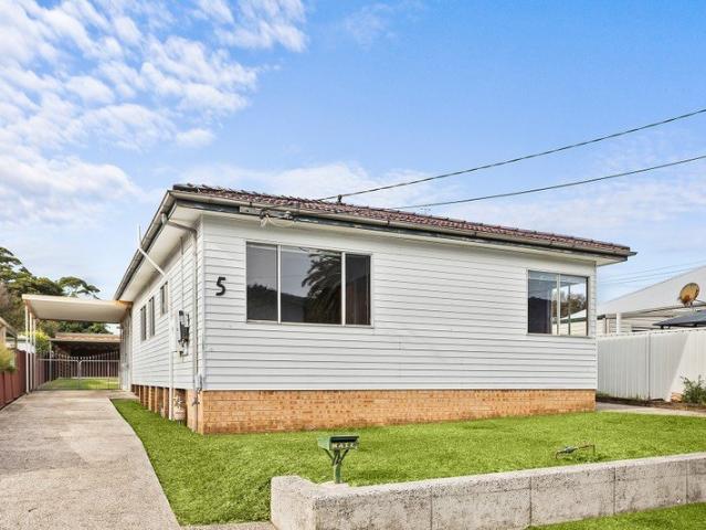 House for sale in Wollongong West, New South Wales