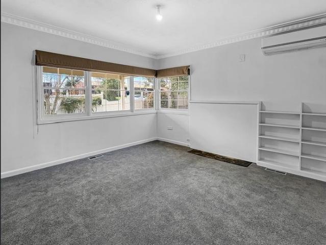 House for rent in Victoria