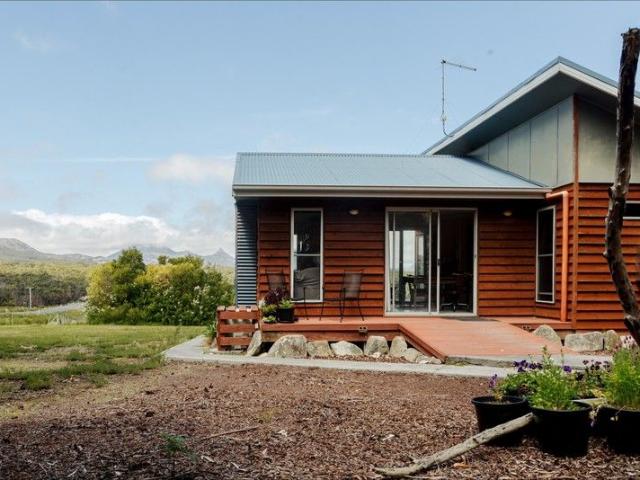 House for sale in Whitemark, Tasmania