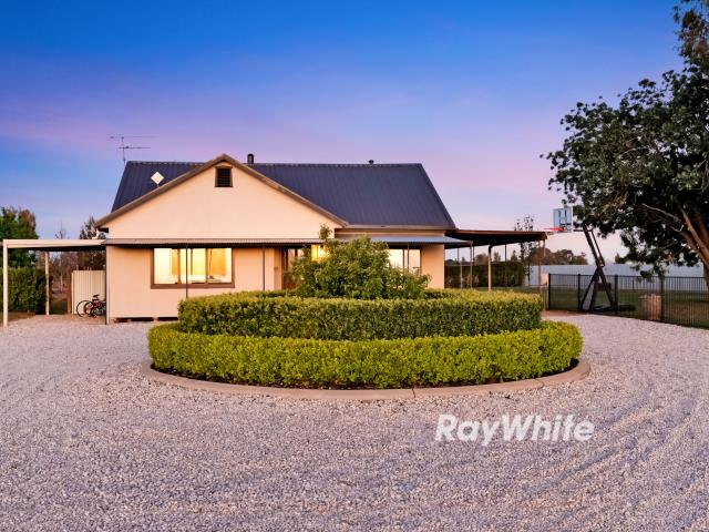 House for sale in Birdwoodton