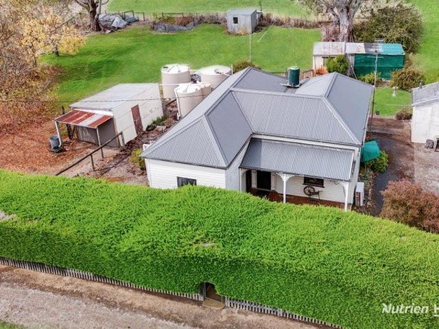 Cottage for sale in Nareen, Victoria