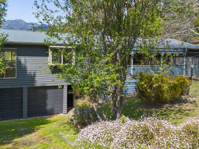 House for sale in Sawmill Settlement, Victoria
