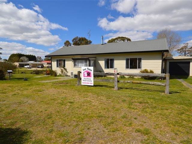 House for sale in Armidale Regional Council, New South Wales