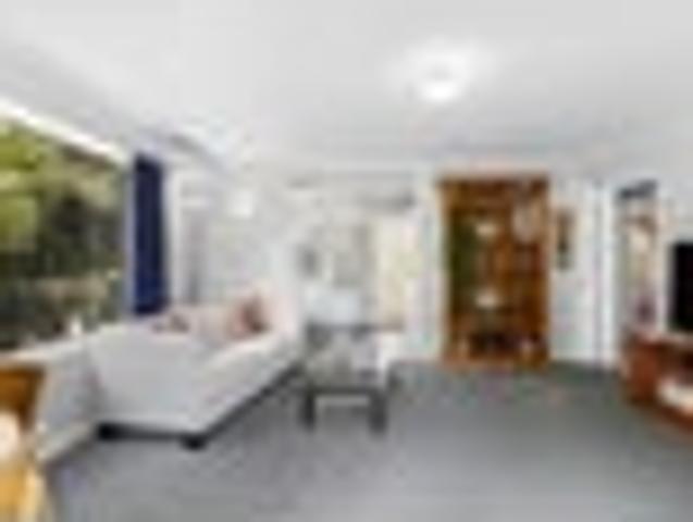 Apartment for sale in Days Bay, Wellington