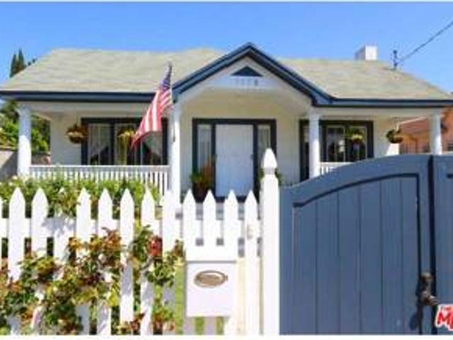 Room for rent in Canoga Park, California