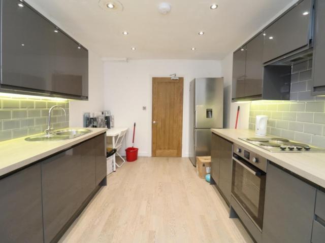 Room for rent in London Borough of Ealing, Greater London