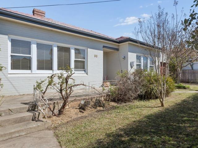 House for sale in Brisbane Grove, New South Wales
