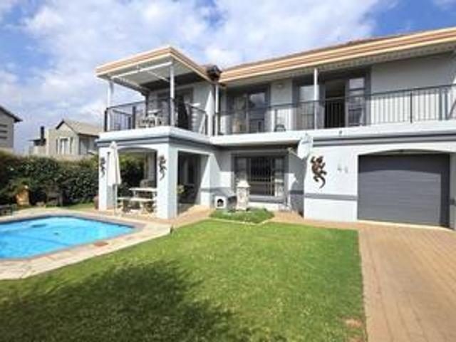 House for sale in Hartbeespoort Dam Nature Reserve