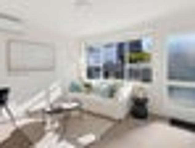 Apartment for sale in Waltham, Linwood-Central-Heathcote Community