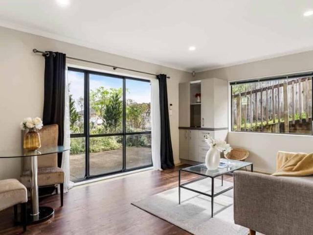 House for rent in Goodwood Heights, Manurewa