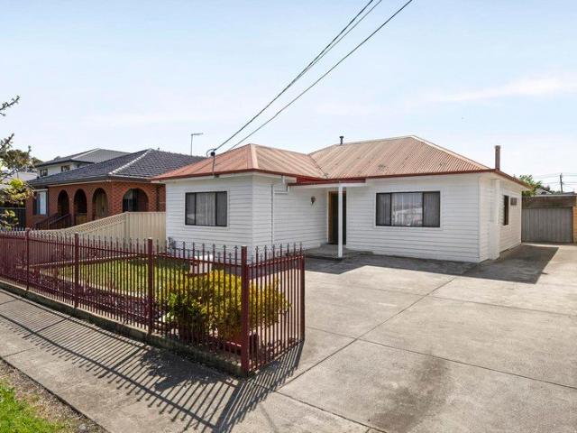 House for sale in Maidstone, Melbourne