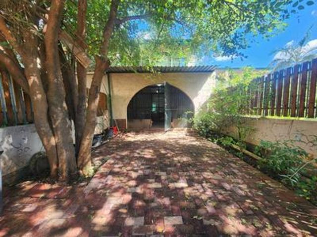 Townhouse for sale in Waterkloof, Gauteng