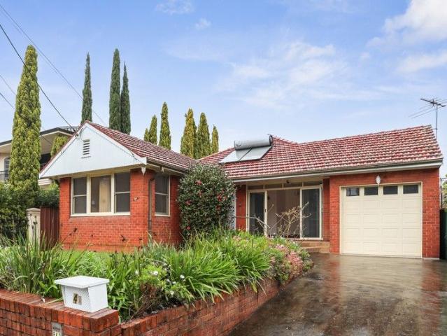 House for sale in Burwood