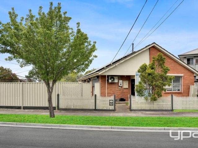 House for sale in Coolaroo, Victoria