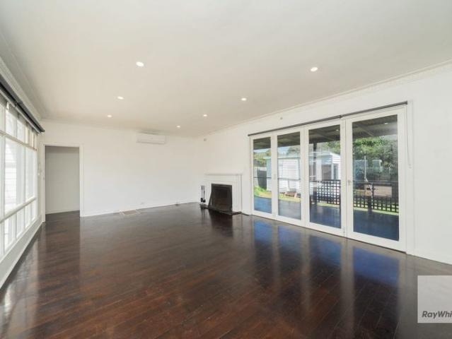 House for rent in Burwood East, Melbourne