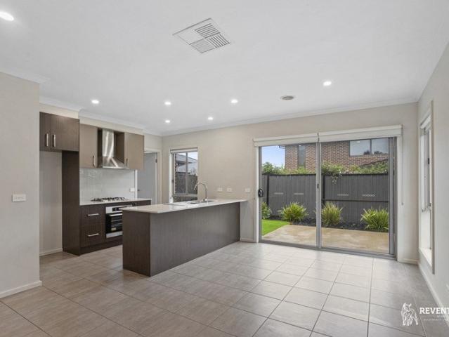 House for rent in Aspect, Melbourne
