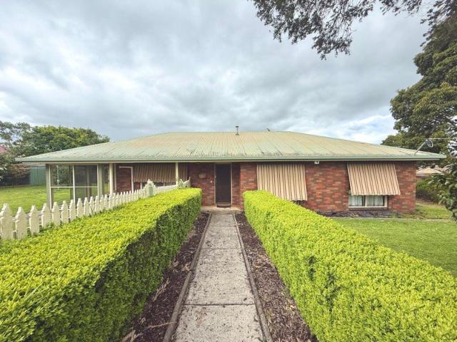 House for rent in Drouin, Victoria