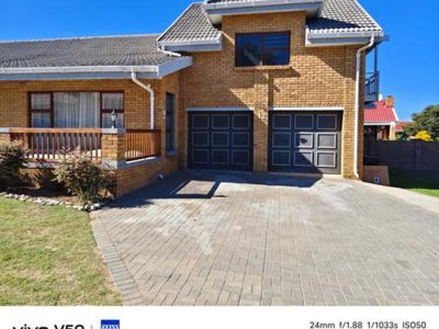 House for sale in Groot Brak Rivier, Western Cape