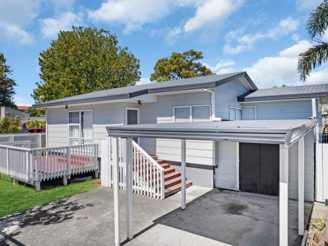 House for sale in Balmoral