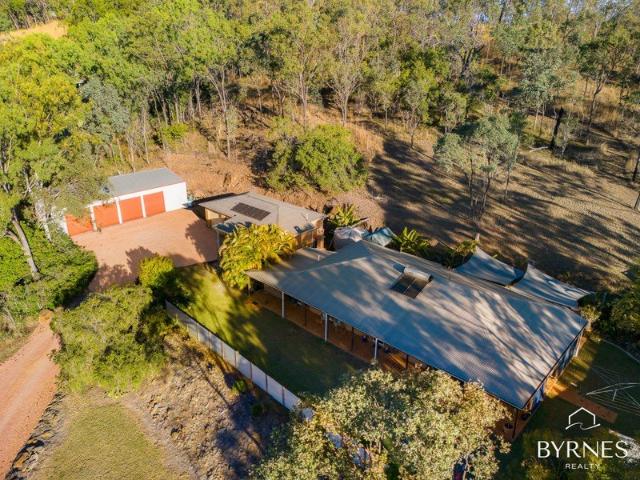 Cottage for sale in Burua, Gladstone