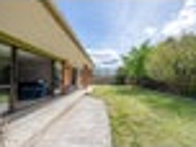 House for sale in Alexandra, Vincent Community