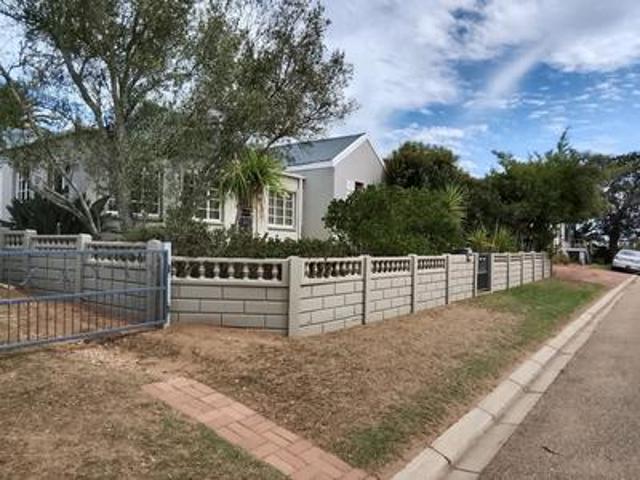 House for sale in Groot Brak Rivier, Western Cape