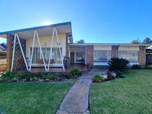 House for sale in Alberton
