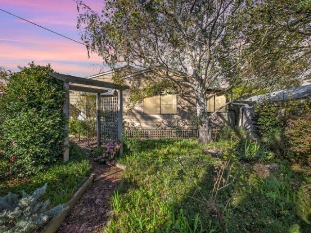 House for sale in Cloverlea, Victoria