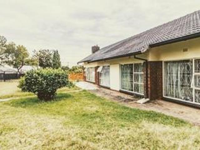 House for sale in Vosloorus, Gauteng