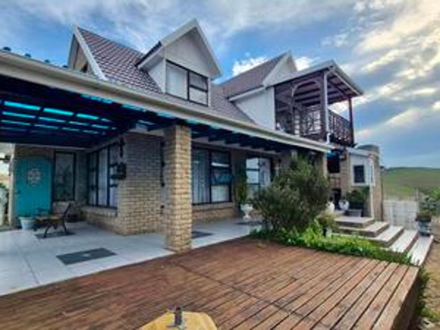 House for sale in Groot Brak Rivier, Western Cape