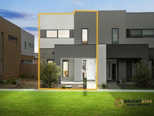 Townhouse for sale in Camerons Creek, Victoria