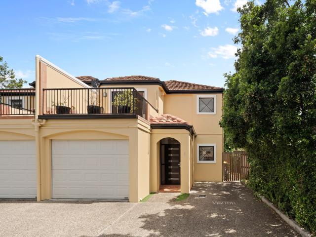 Townhouse for sale in Toombul, Queensland