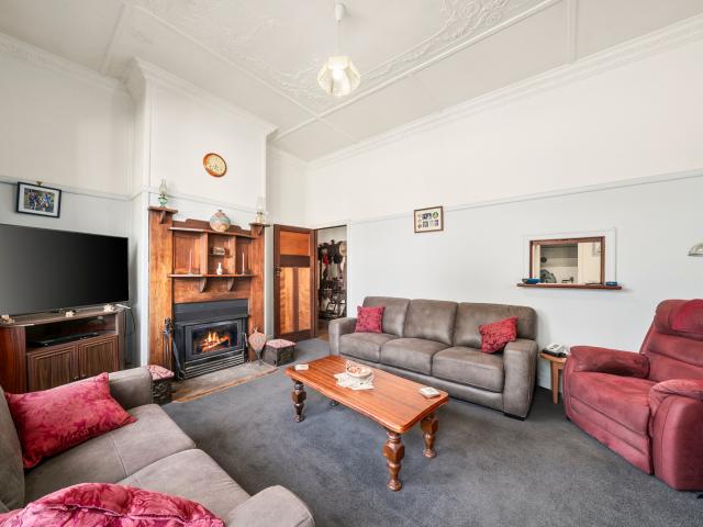 Cottage for sale in Boorolite, Victoria