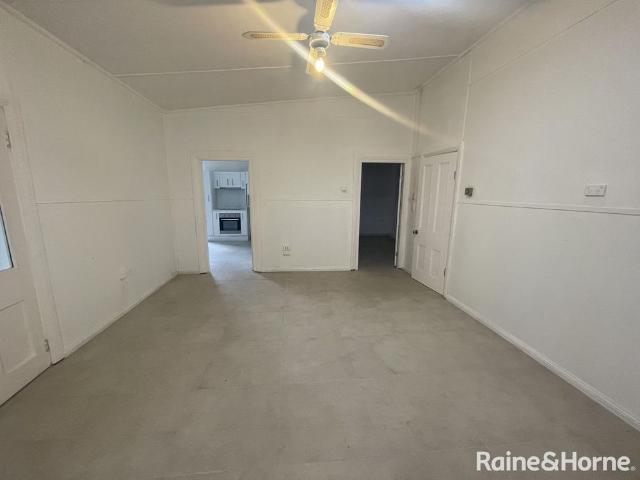 House for rent in Brisbane Grove, New South Wales