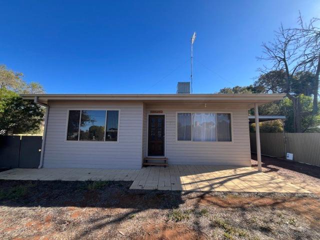 House for rent in Hillston, New South Wales