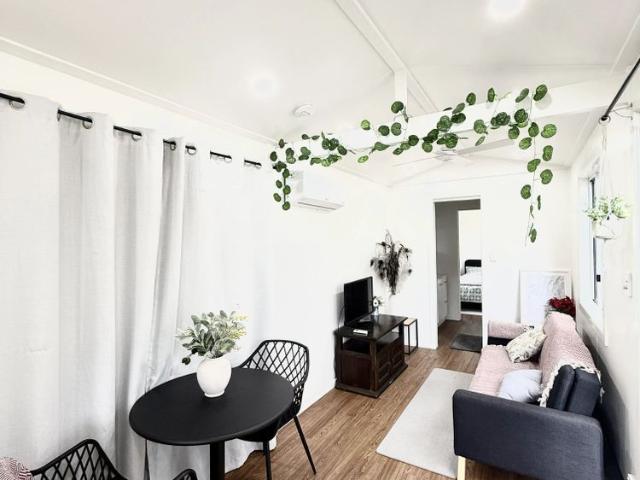 Granny Flat for rent in Marrangaroo, Lithgow City Council